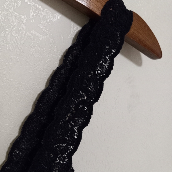 Cabernet 36 Full Black Lace Trimmed Slip - Picture 5 of 11